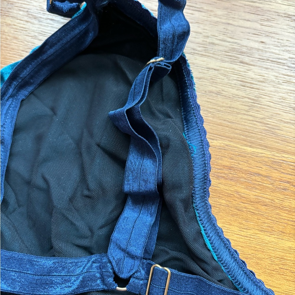 Solstice Intimates Velvet Equinox Bralette - Picture 5 of 9